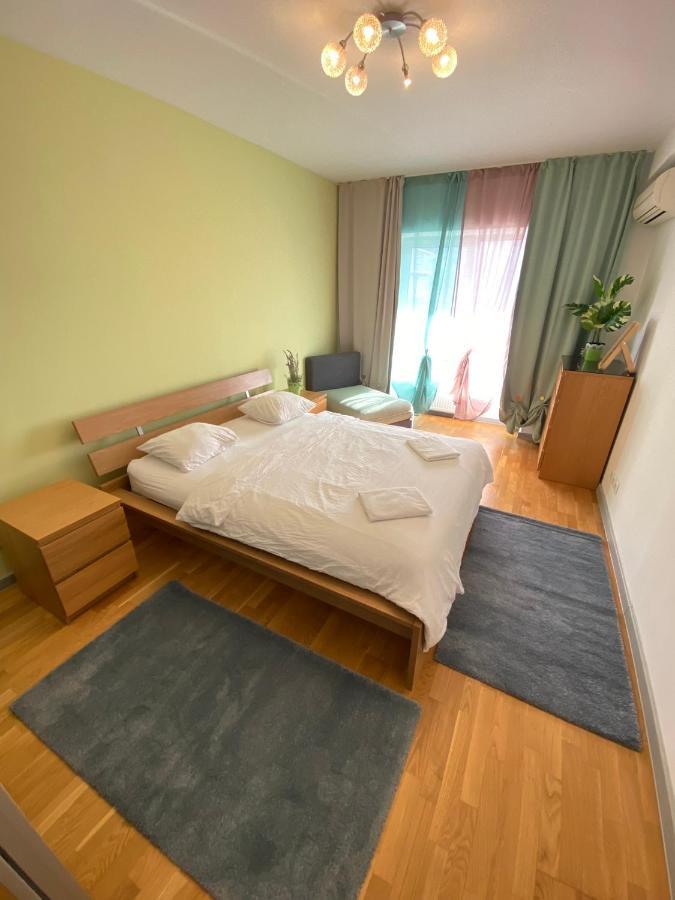 Green Apartment 214 With Private Parking Βουκουρέστι Εξωτερικό φωτογραφία
