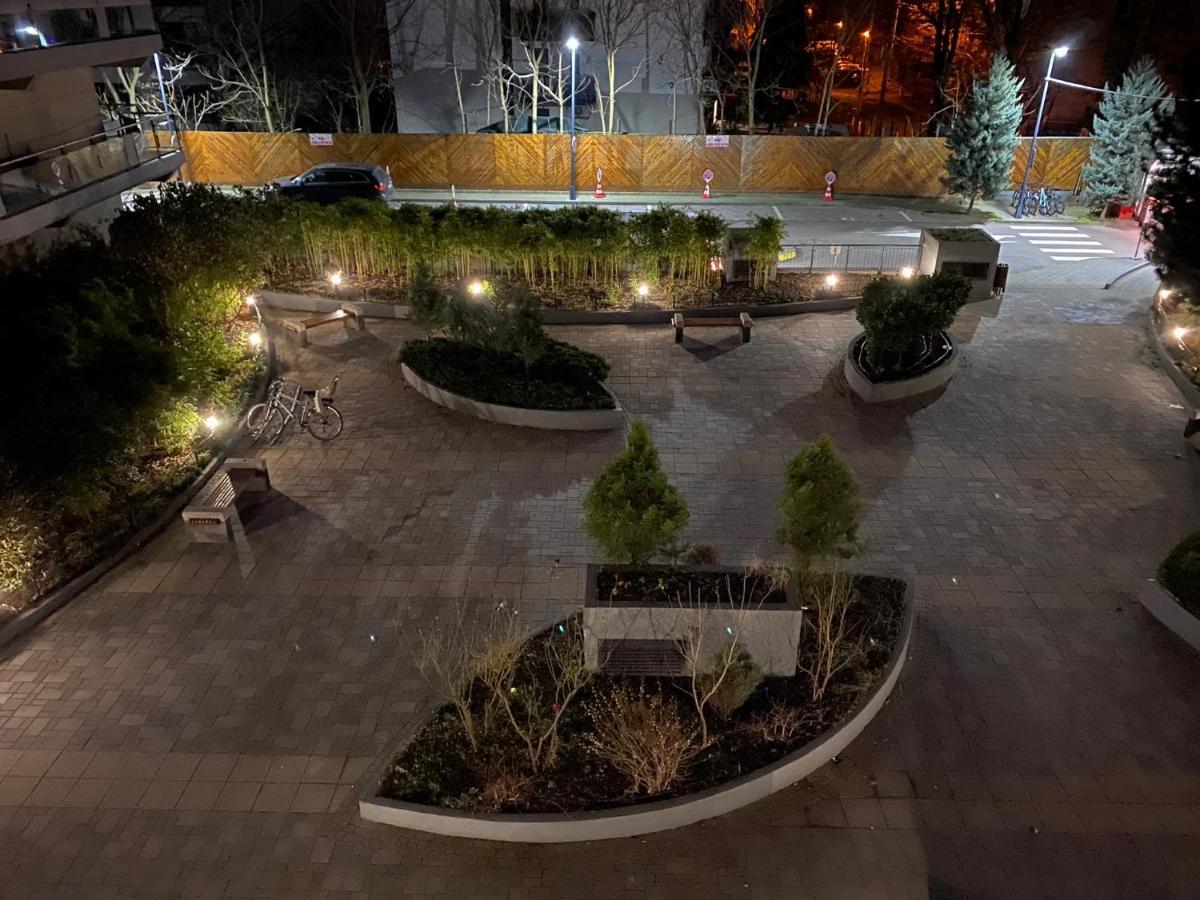 Green Apartment 214 With Private Parking Βουκουρέστι Εξωτερικό φωτογραφία