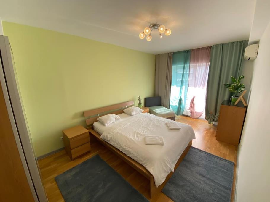 Green Apartment 214 With Private Parking Βουκουρέστι Εξωτερικό φωτογραφία